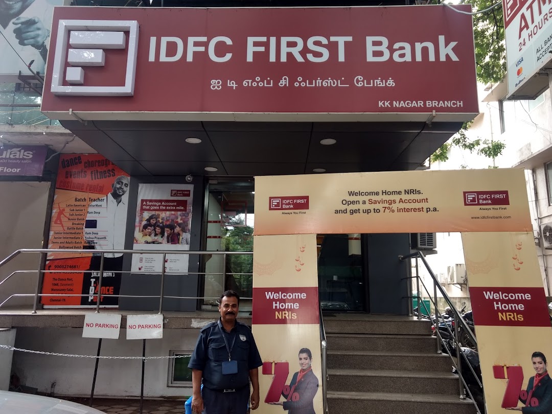 Idfc first bank logo hi-res stock photography and images - Alamy